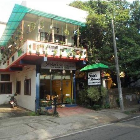 Hotel Johns Residency Kochi Zewnętrze zdjęcie