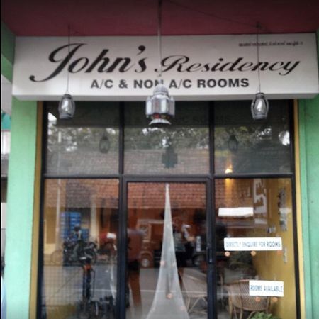 Hotel Johns Residency Kochi Zewnętrze zdjęcie